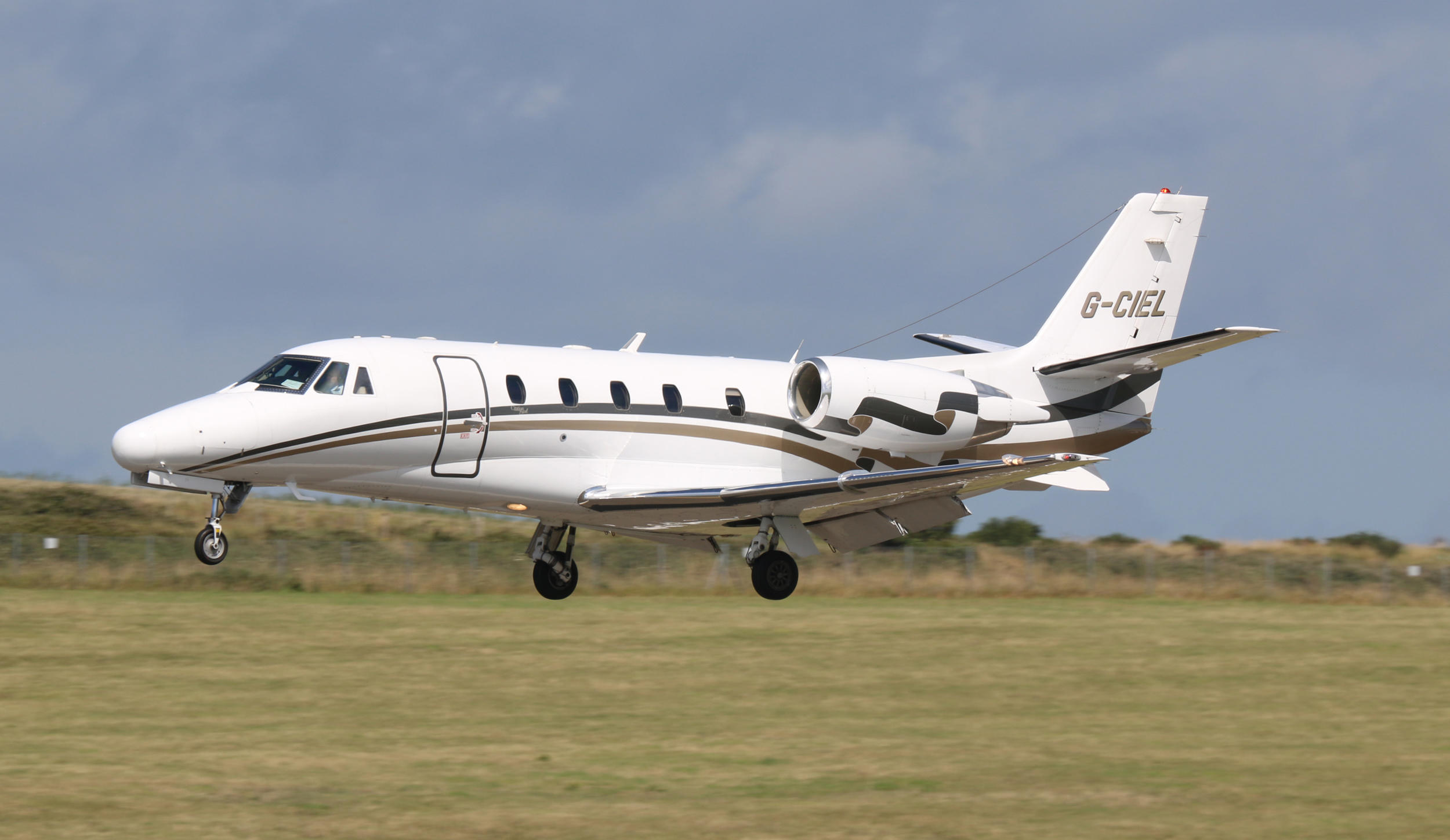2002 Cessna Citation Excel for sale in UK 5605247 AvBuyer