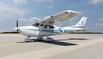 Cessna 182T Skylane 1