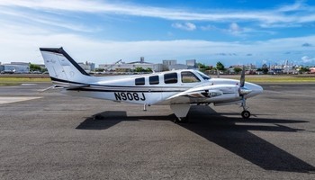 Beechcraft G58 Baron exterior