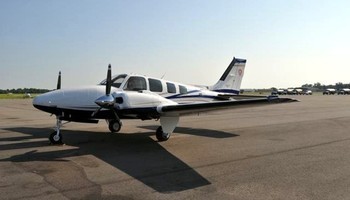 2004 Beechcraft 58 Baron Exterior Side View