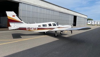 1978 piper seneca II exterior