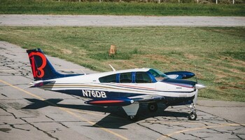 Beechcraft F33A Bonanza Exterior
