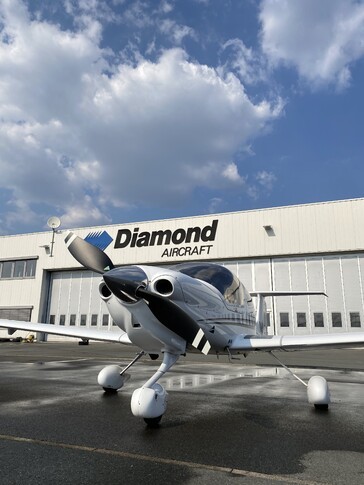 Diamond DA40 XLS Exterior