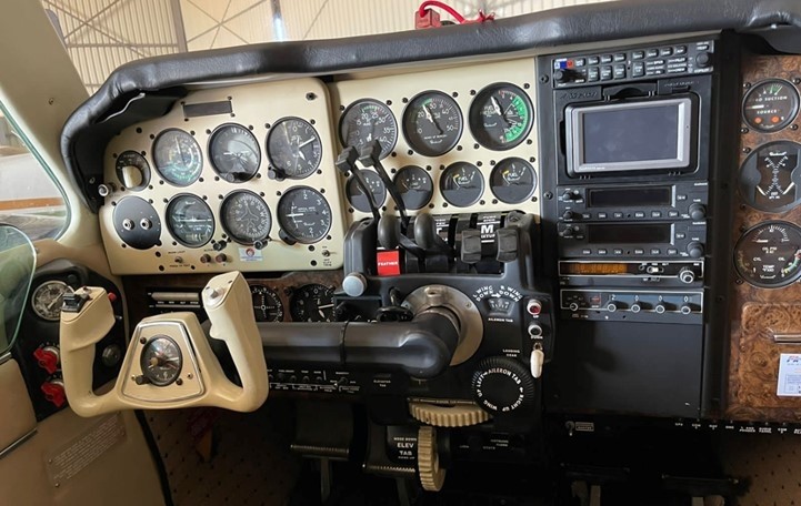 1973 Beechcraft 55 Baron, photo 2