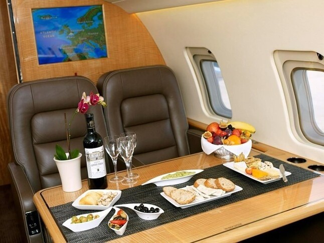 Bombardier Challenger 604 For Sale In England Avbuyer