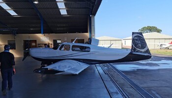 Mooney M20M Exterior