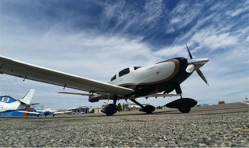 Cessna 400