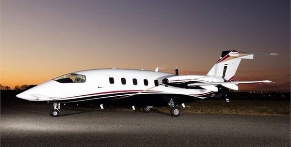 Piaggio P-180 Avanti II Exterior