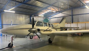 Beechcraft 58 Baron Exterior