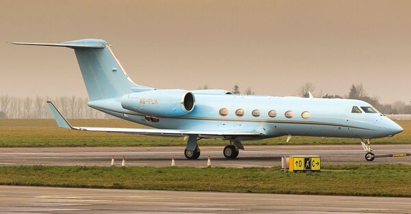 Gulfstream G450 Exterior