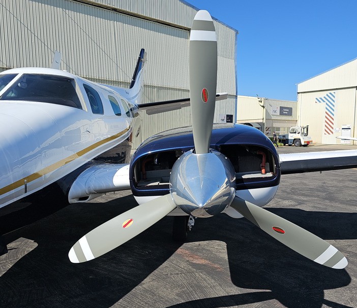 1978 Beechcraft B60 Duke, photo 8