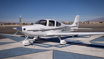 Cirrus SR22 Exterior
