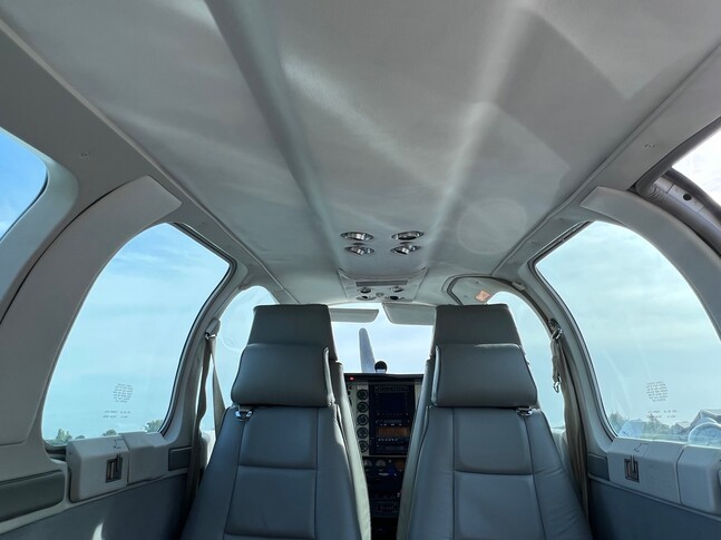Beechcraft 36 Bonanza Cabin