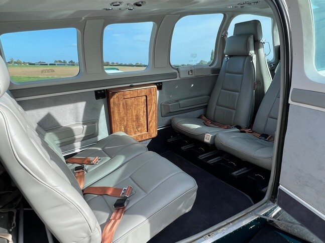 Beechcraft 36 Bonanza Cabin