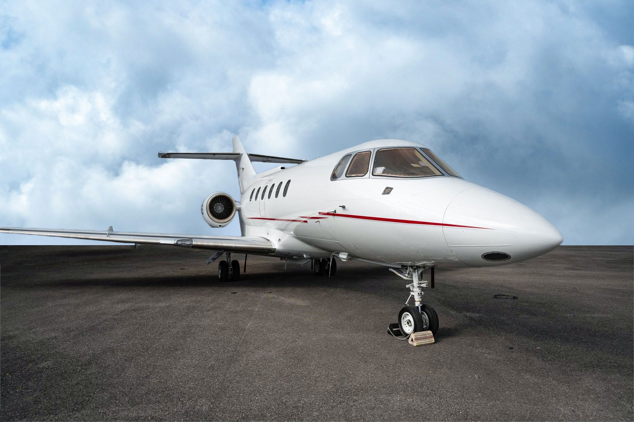 1989 Hawker 800A For Sale England, UK. 12477 hrs. AvBuyer