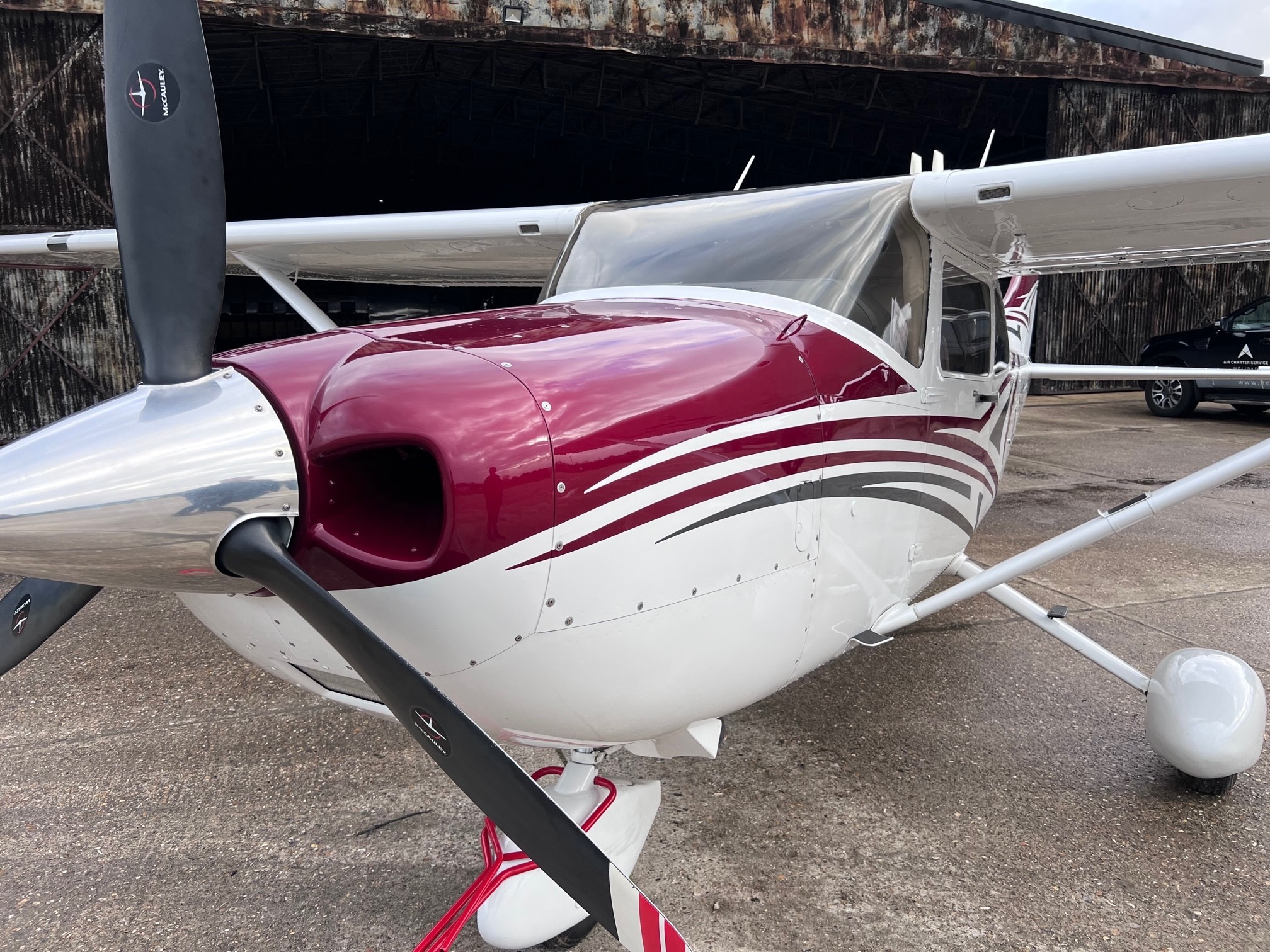 2015 Cessna 182T Skylane For Sale UK. 535 hrs. AvBuyer