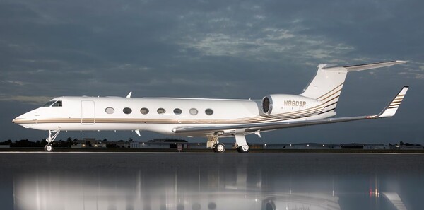 Gulfstream G550 Exterior