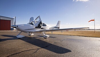 Cirrus SR22 G2 GTS Exterior