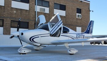 Cirrus SR20 G2 Exterior