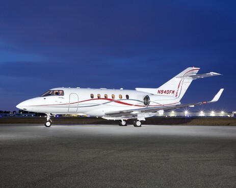 Hawker 900XP Exterior