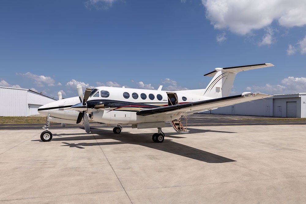 1988 Beechcraft King Air B200 For Sale FL, US. 9485 hrs. AvBuyer