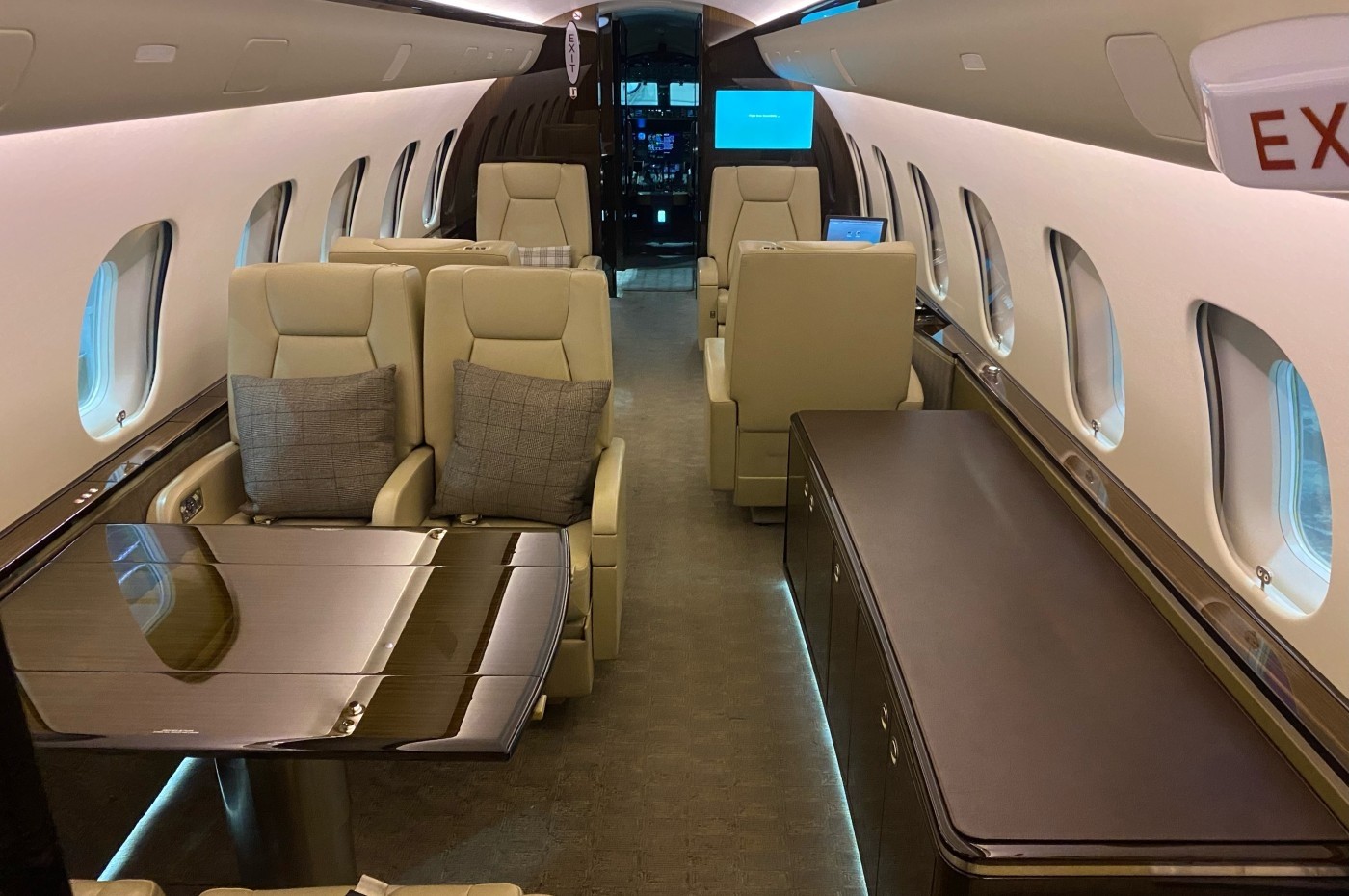 2015 Bombardier Global 5000 GVFD For Sale Canada. 1942 hrs. AvBuyer