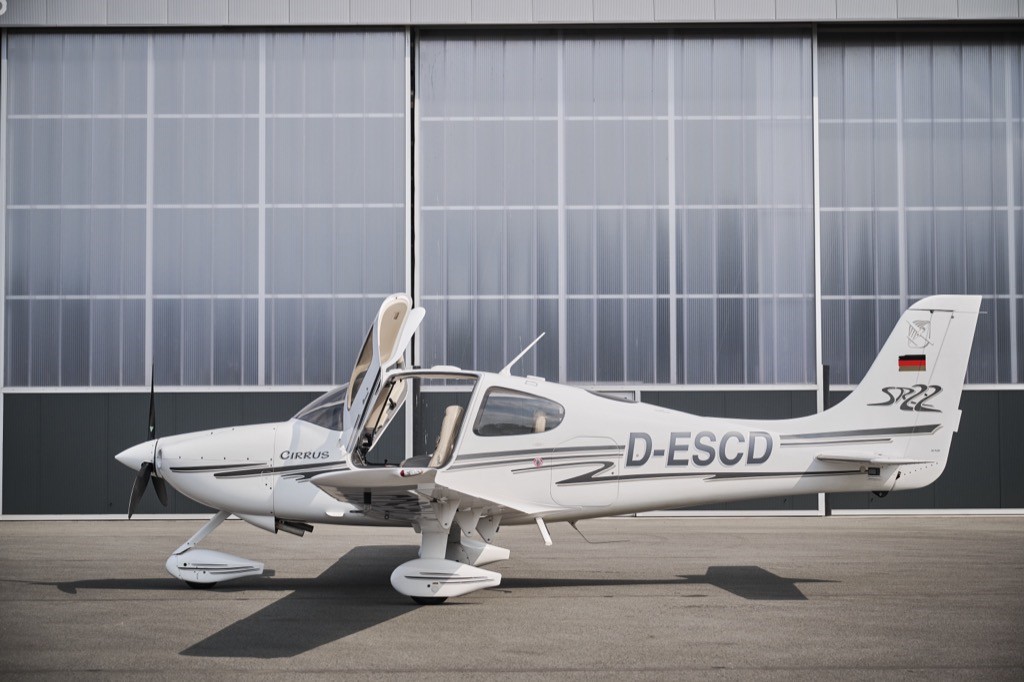 시러스 SR22 2004 사진 2