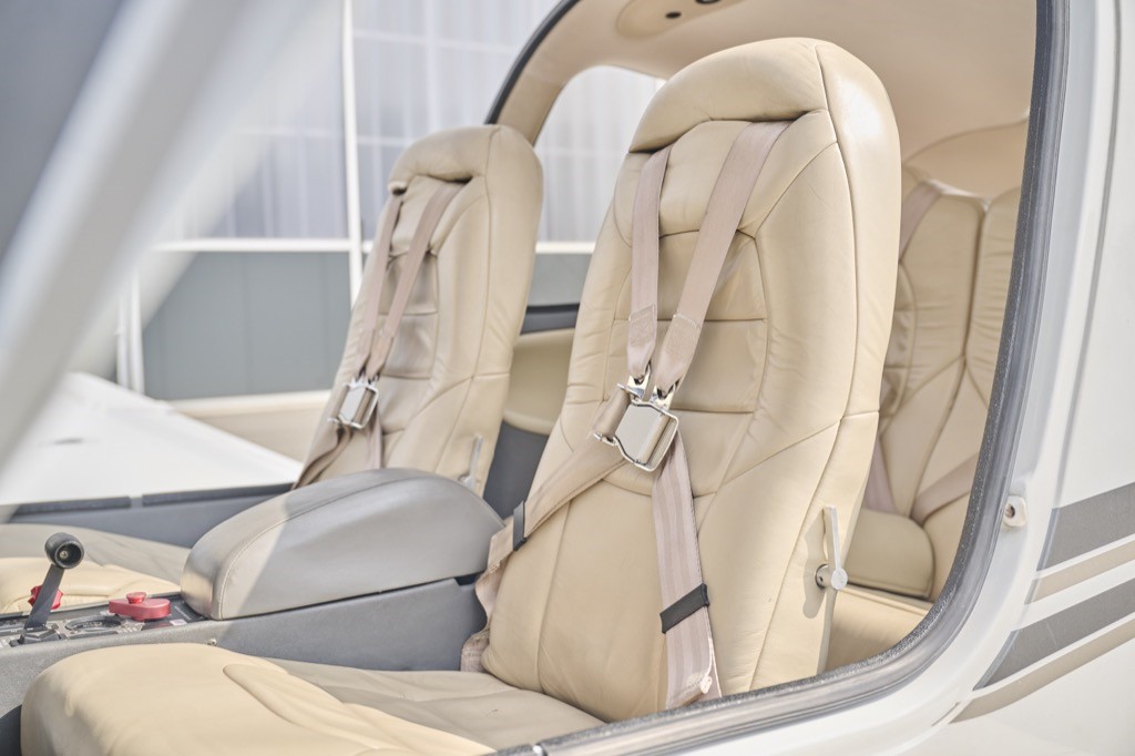 시러스 SR22 2004 사진 4