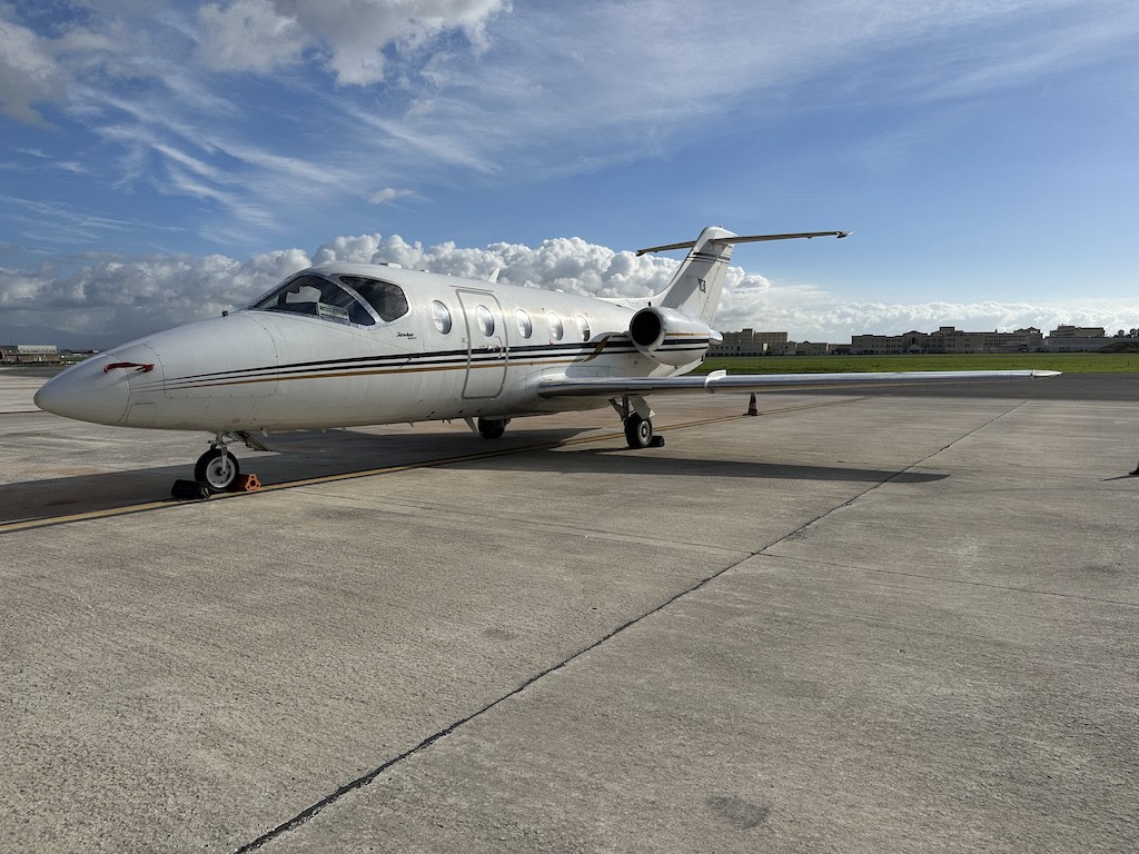 2007 Hawker 400XP For Sale Italy. 5366 hrs. AvBuyer