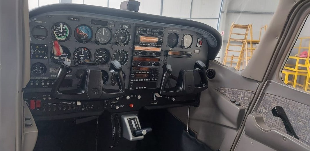 1998 Cessna 172, photo 7