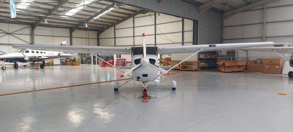 1998 Cessna 172, photo 4