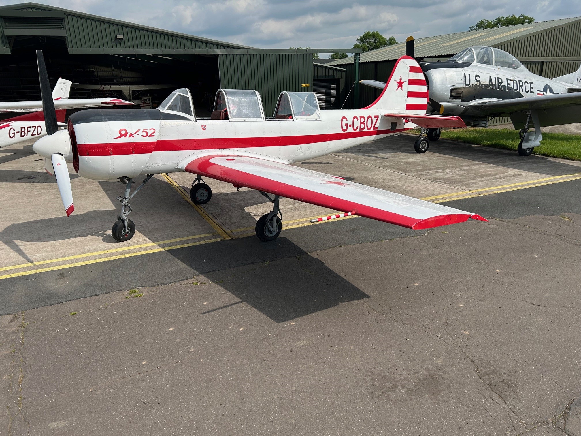 YAKOVLEV Yak-52 1981 사진 1