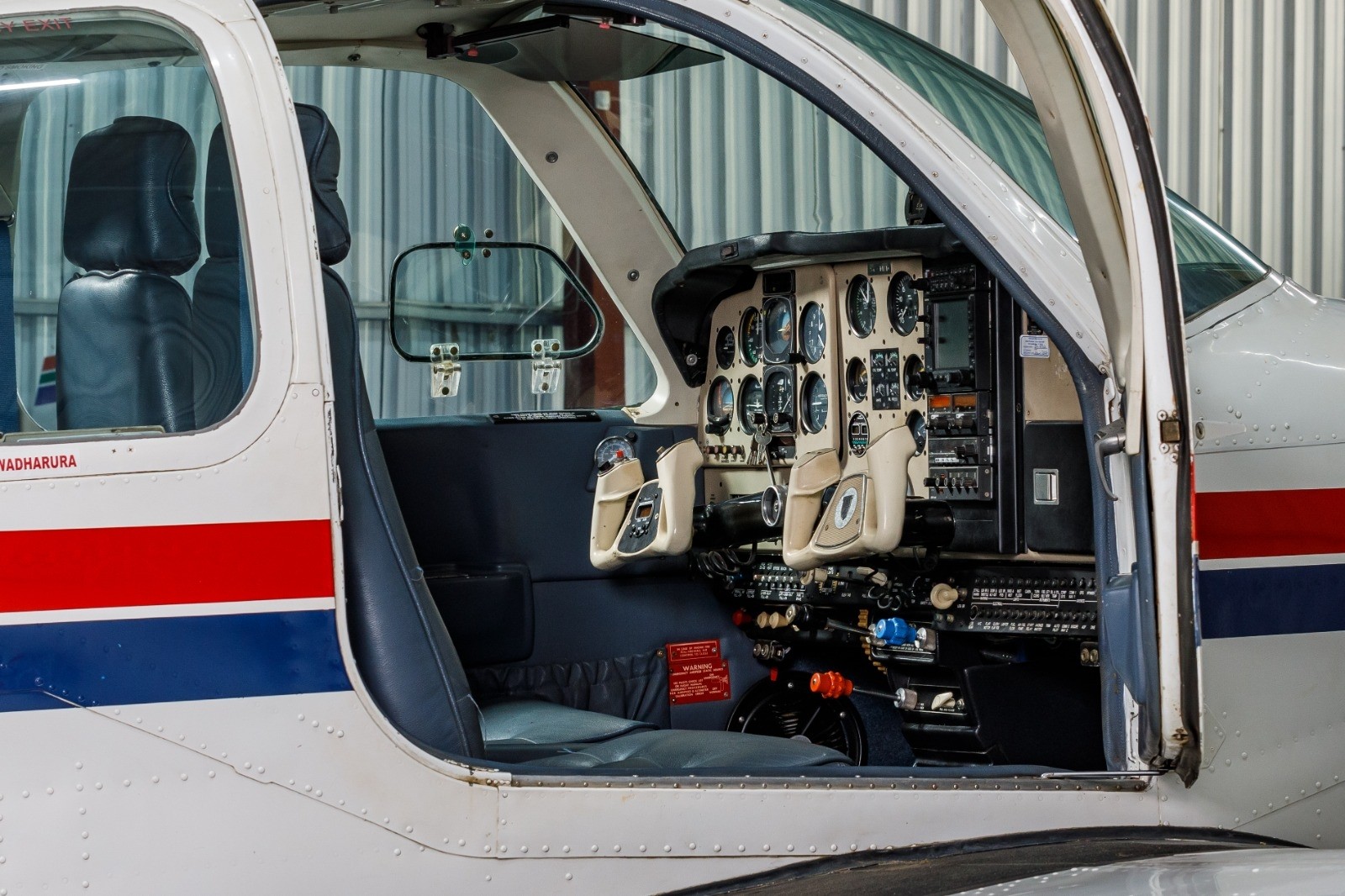 1990 Beechcraft F33A Bonanza, photo 7