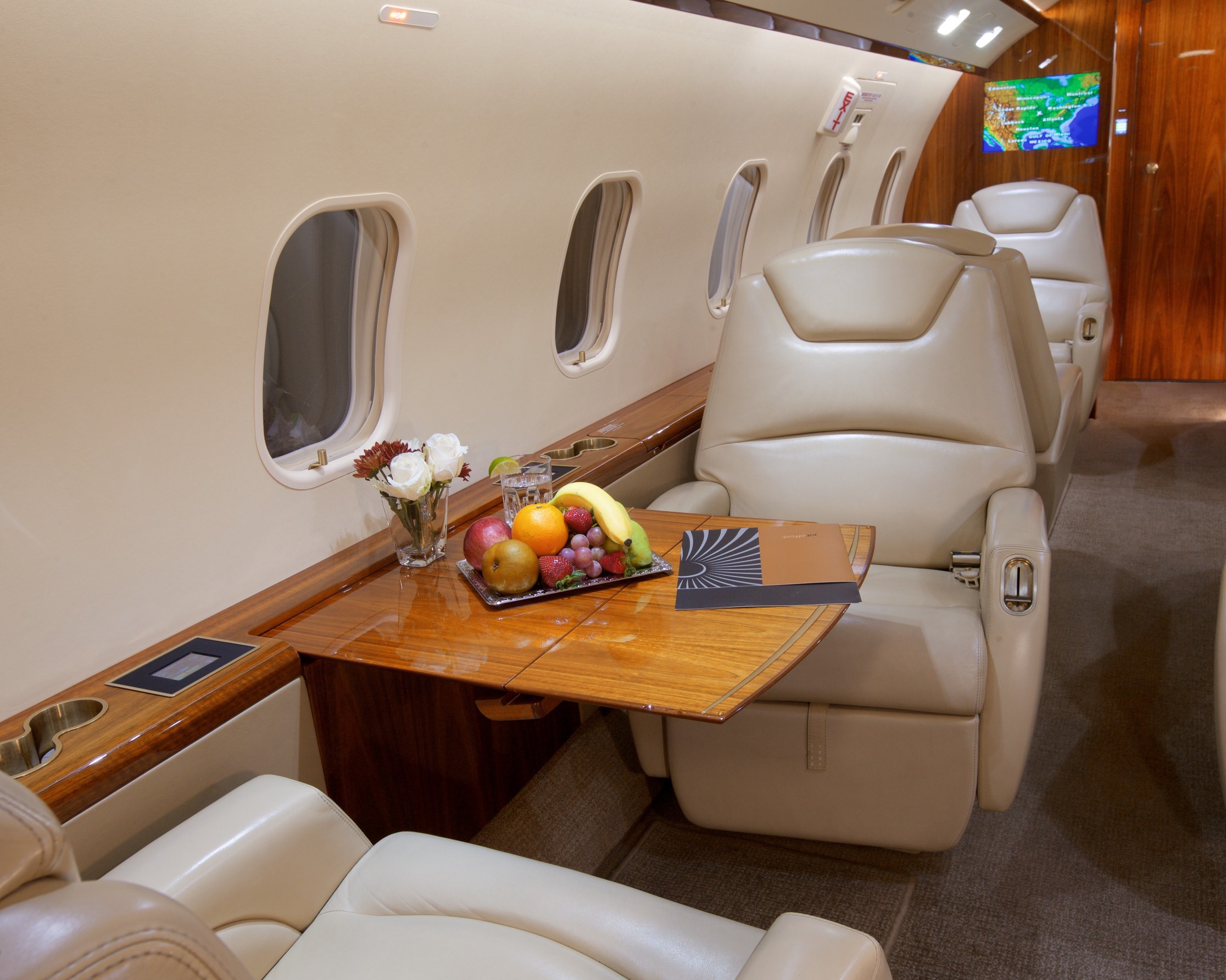 2012 Bombardier Challenger 300 For Sale MO, US. 2500 hrs. AvBuyer
