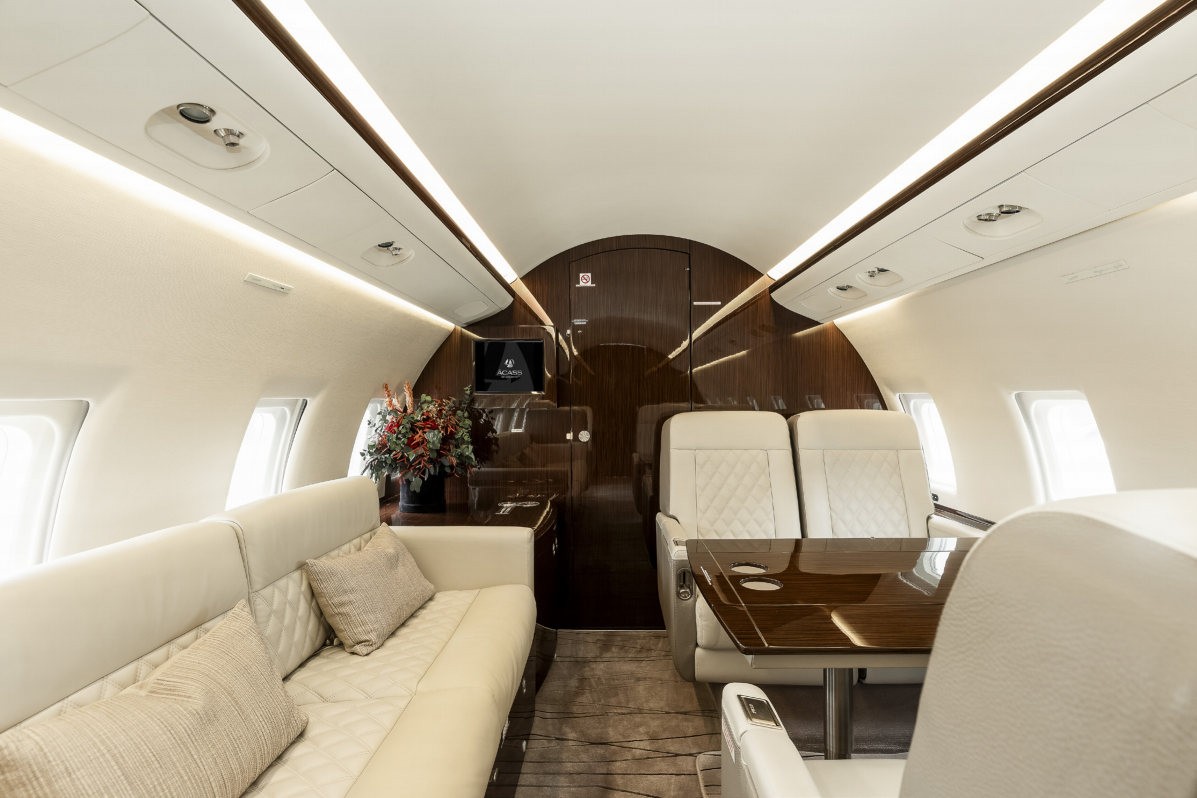 2006 Bombardier Challenger 604 For Sale Canada. 5366 hrs. AvBuyer
