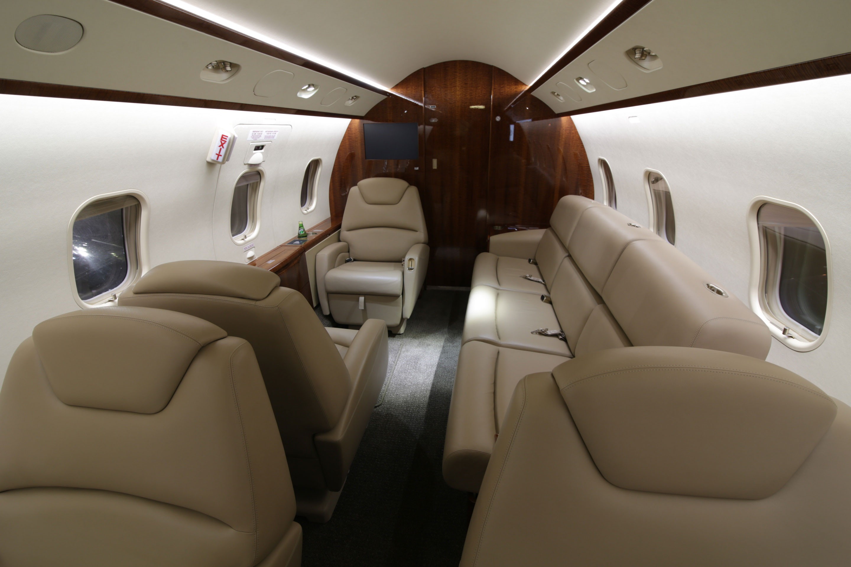 2009 Bombardier Challenger 300 For Sale Cyprus. 9369 AvBuyer