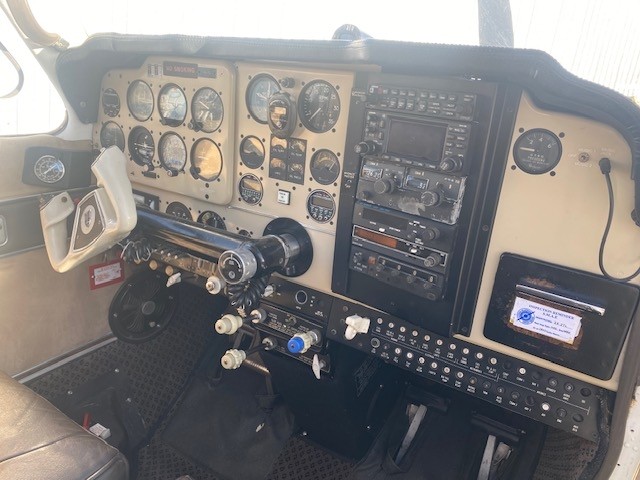 비치크래프트 V35B Bonanza 1974 사진 4