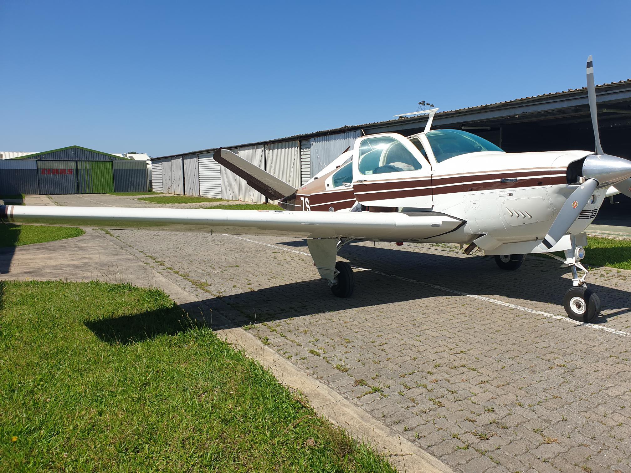 1978 Beechcraft V35B Bonanza, photo 1