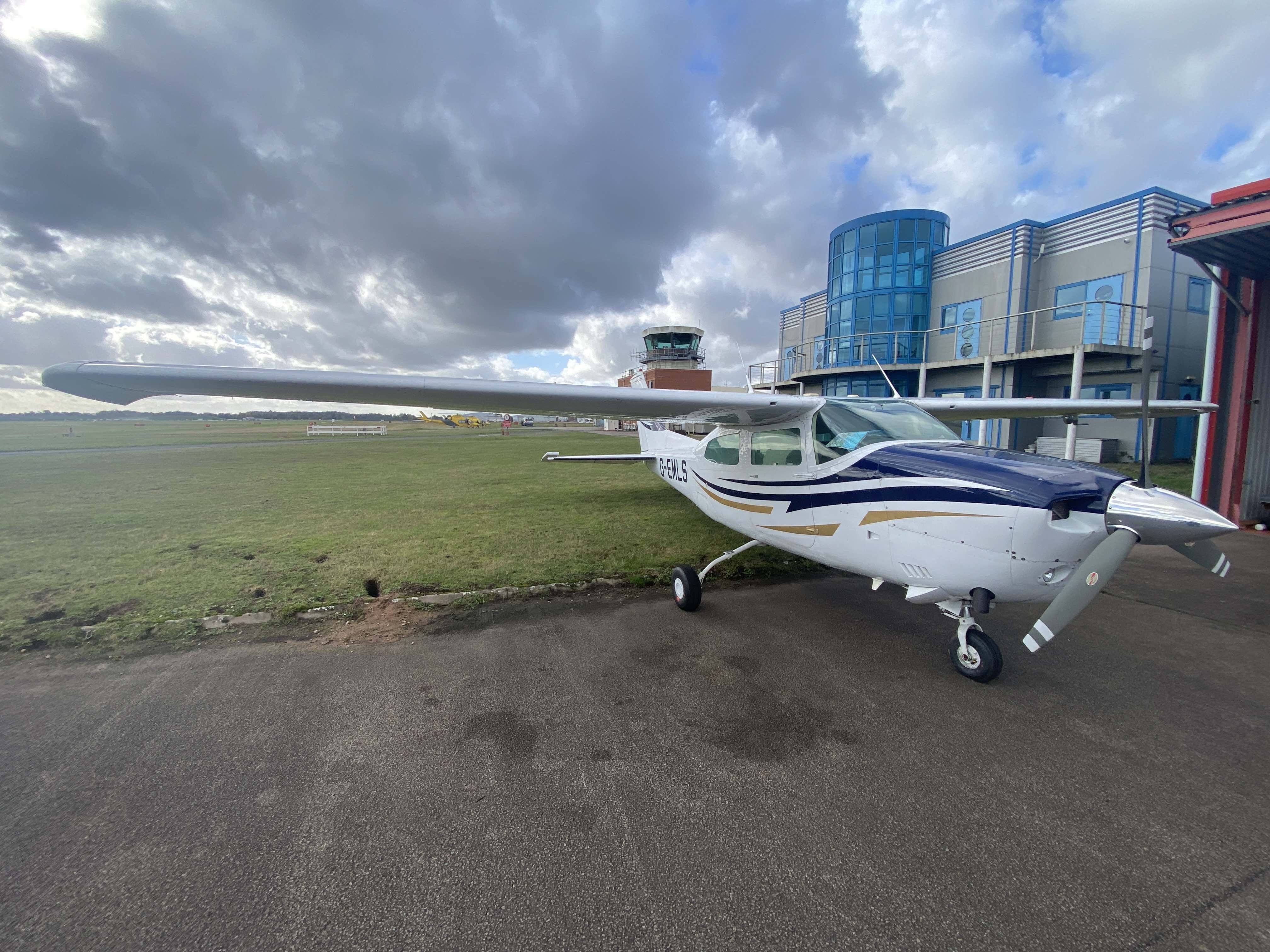 1974 Cessna 210 For Sale England, UK. 2284 hrs. AvBuyer