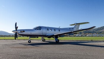 A*i様 Pilatus PC-12 NGX 模型　元箱付き Pilatus PC-12 NGX 模型 元箱付き