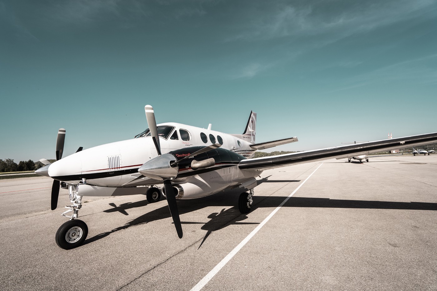 2010 Beechcraft King Air C90GTx, photo 1