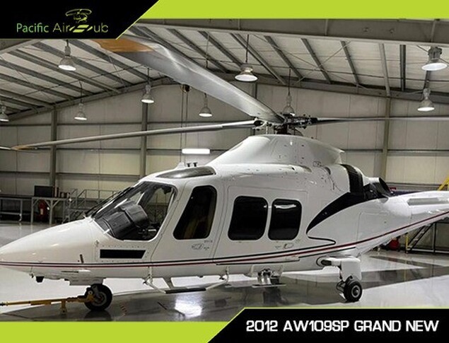 ヘリコプター AW109SP AgustaWestland Grand new Luxurious Agusta Westland AW109 SP Grand New landing at