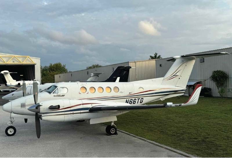1988 Beechcraft King Air 300, photo 3