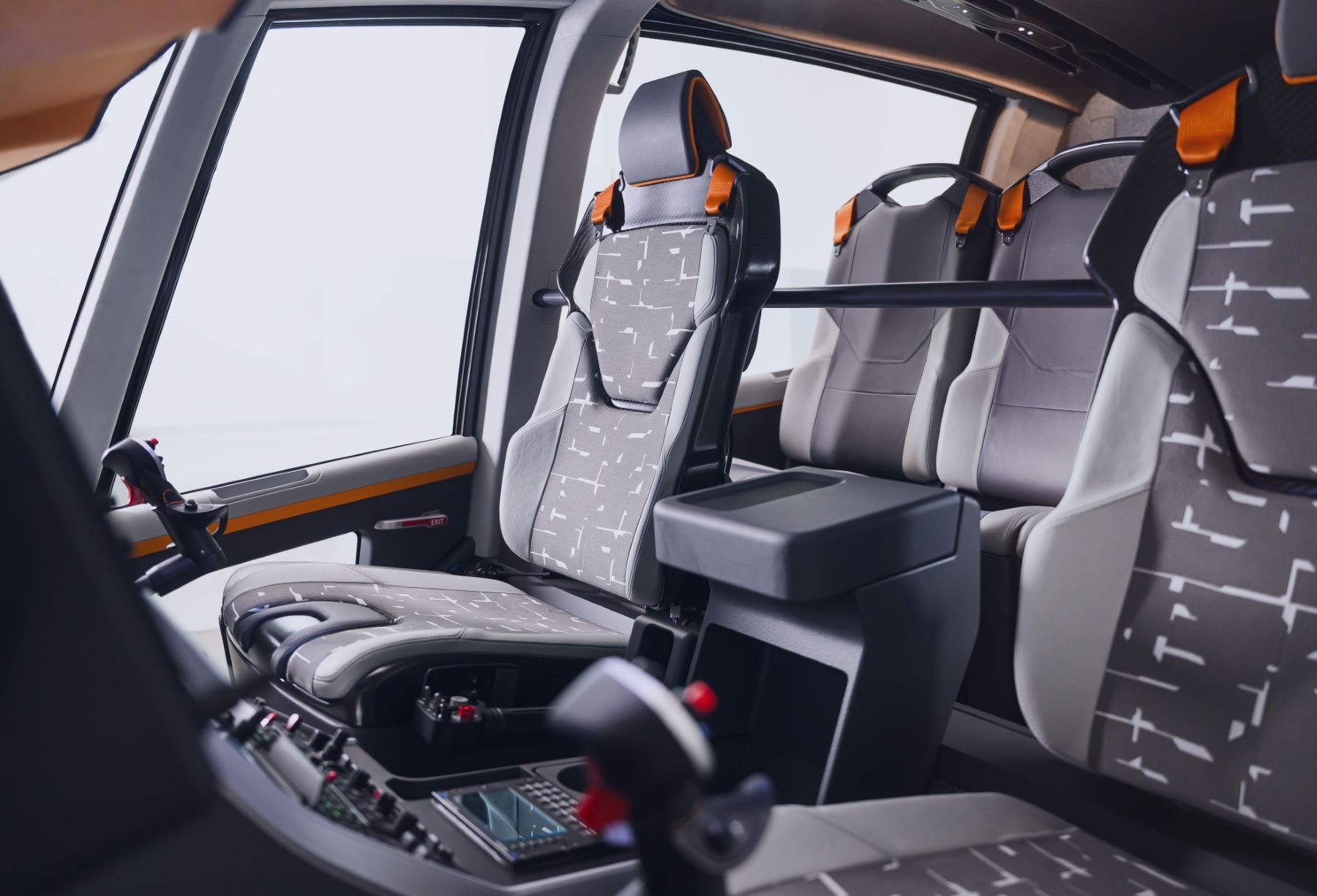 Inside R88 Robinson Robinson R88 For Sale | Austria. 0 hrs. | AvBuyer