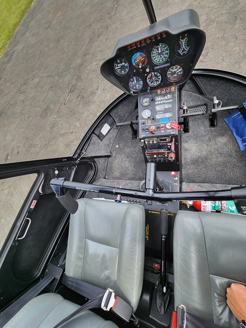 2001 Robinson R44 Raven I, photo 4