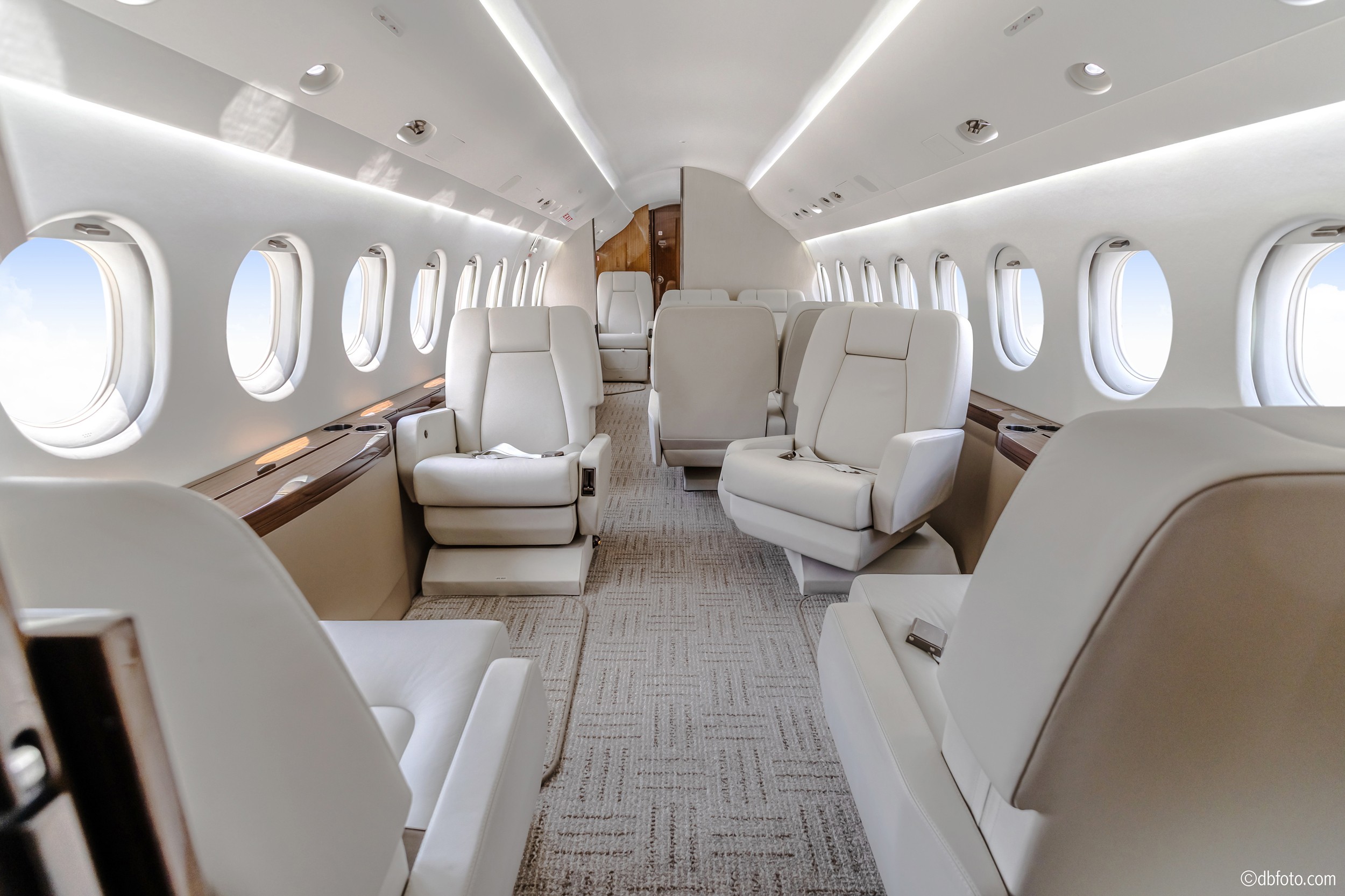 New & Used Falcon 900LX Jets Worldwide | AvBuyer