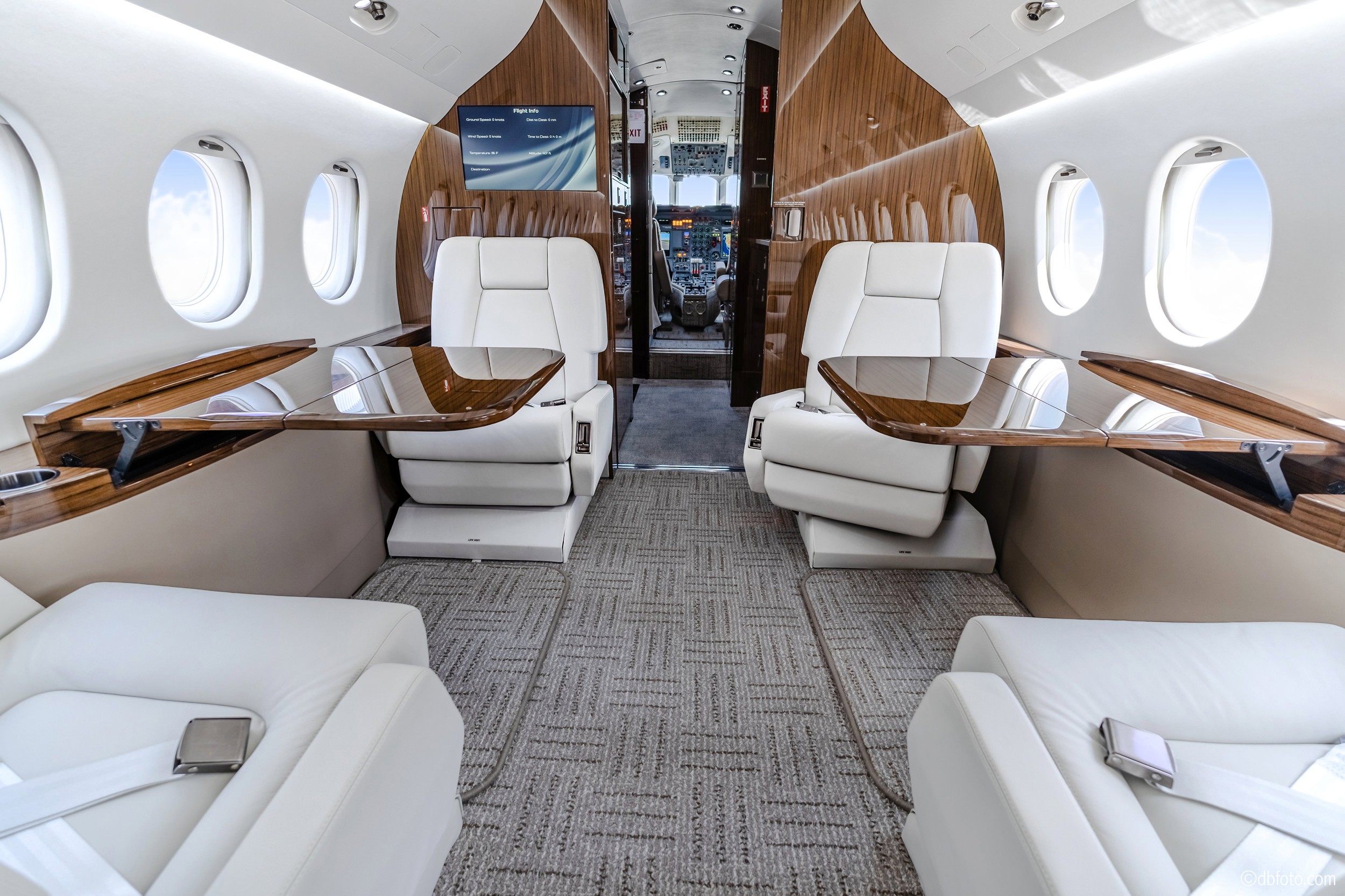 New & Used Falcon 900LX Jets Worldwide | AvBuyer