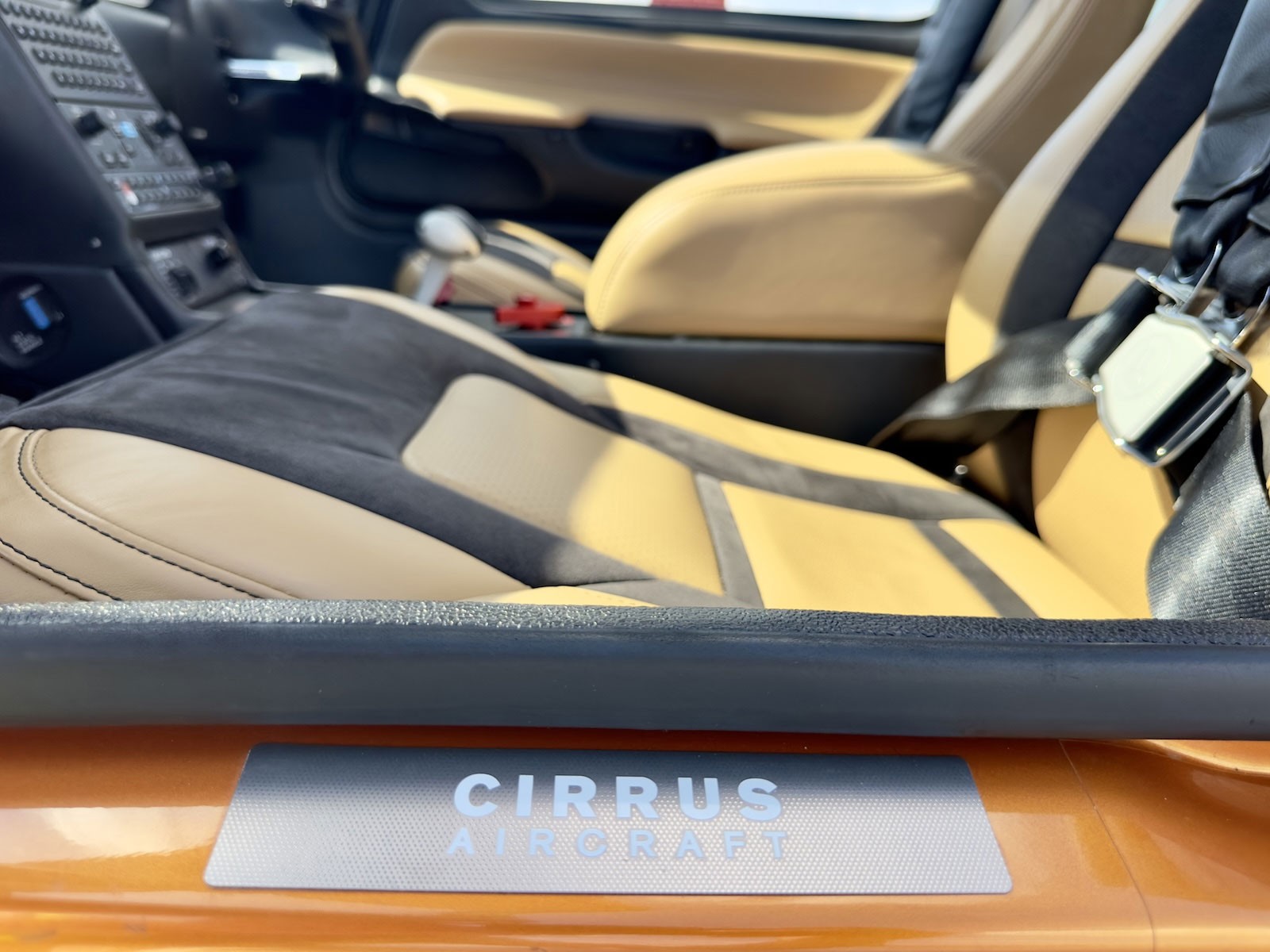 시러스 SR22T G6 GTS 2022 사진 6