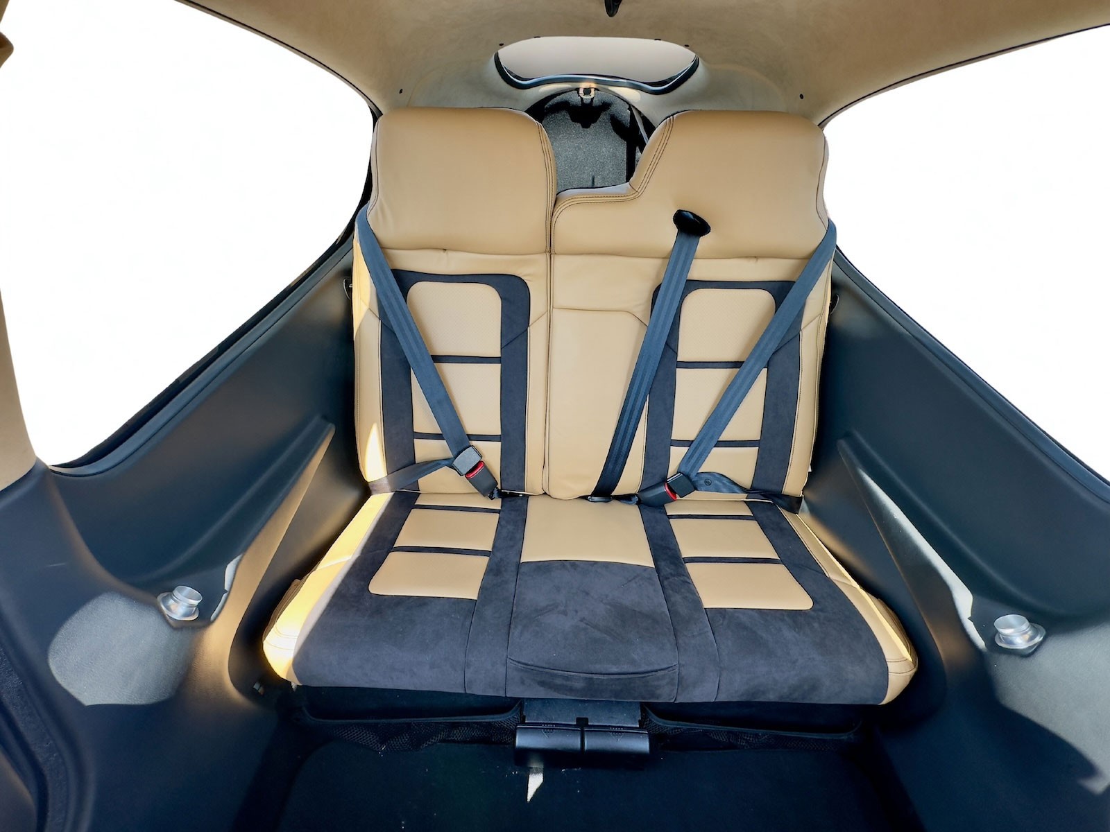 시러스 SR22T G6 GTS 2022 사진 7