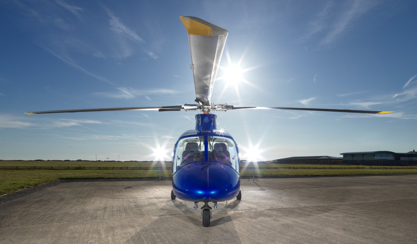 2003 Agusta A109E Power, photo 2